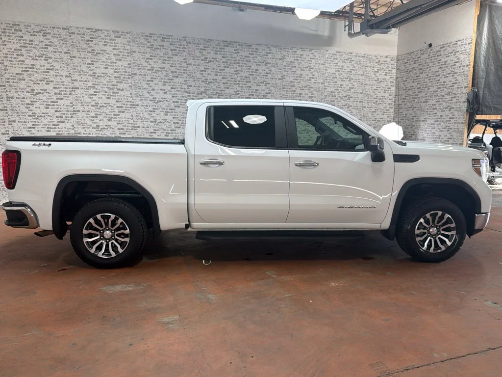 Used 2021 Summit White GMC Base image 8