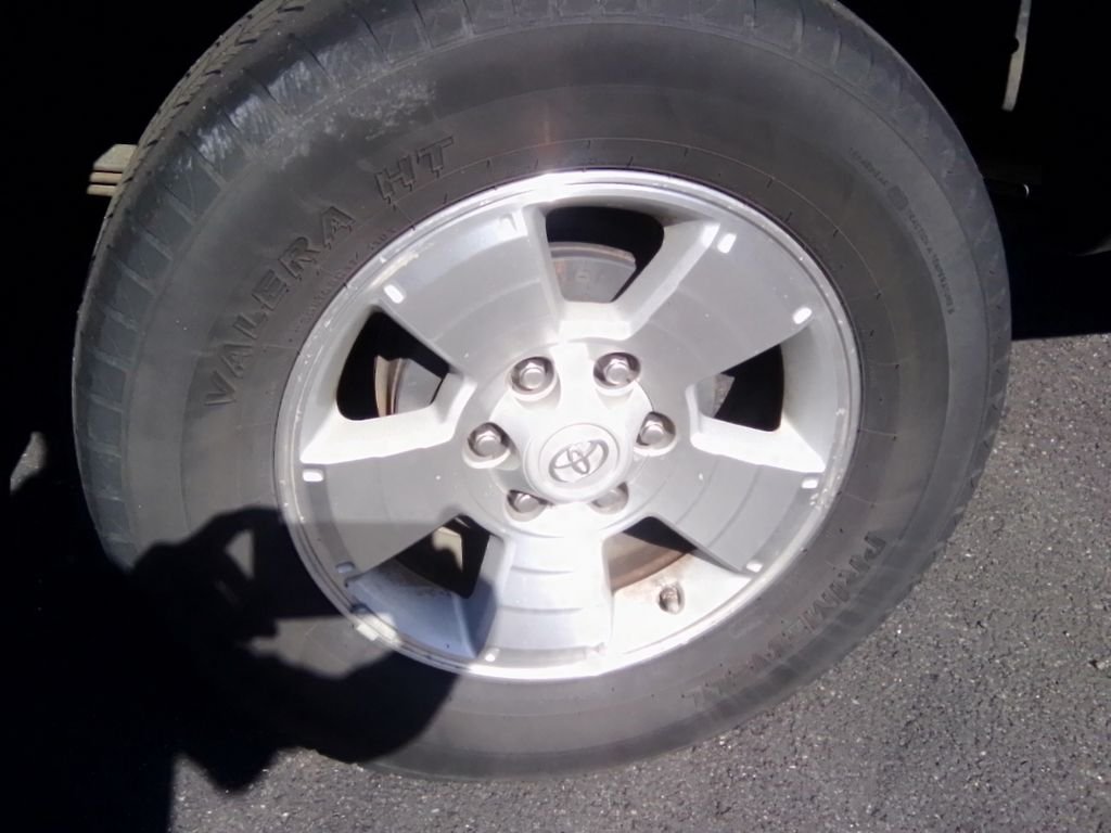 Used 2013 Brown Toyota Base image 3