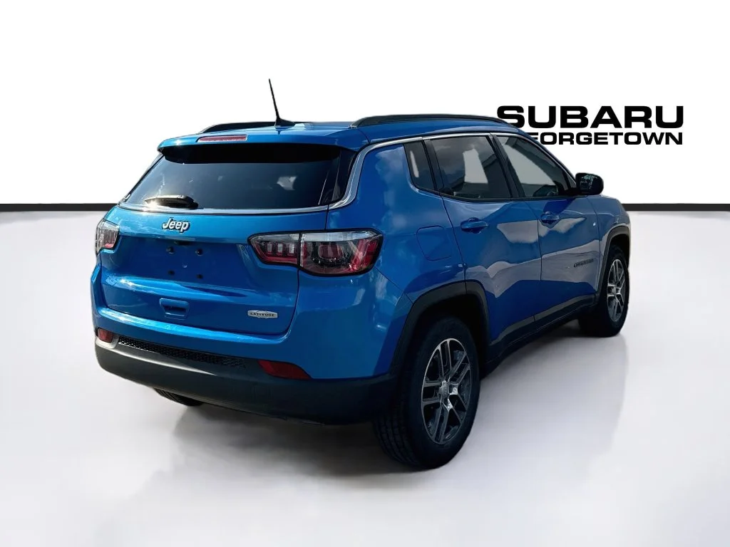 Used 2020 Blue Jeep Latitude image 8