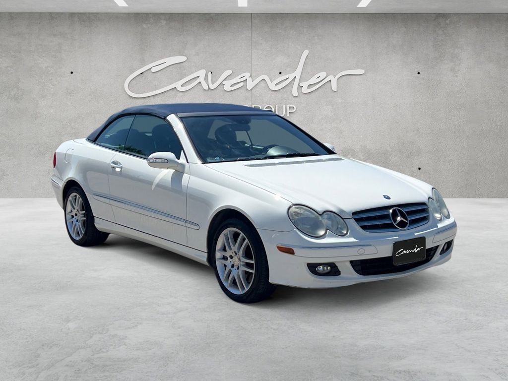 Used 2009 Mercedes-Benz CLK-Class CLK350 with VIN WDBTK56F99T105176 for sale in San Marcos, TX