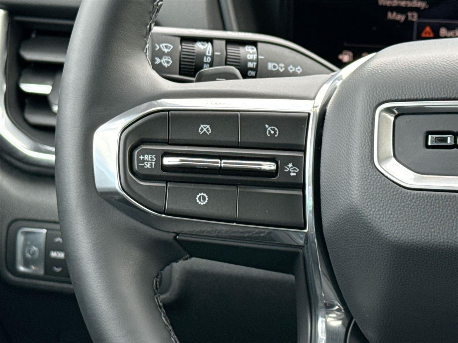 Used 2026 Summit White GMC AWD Denali image 23