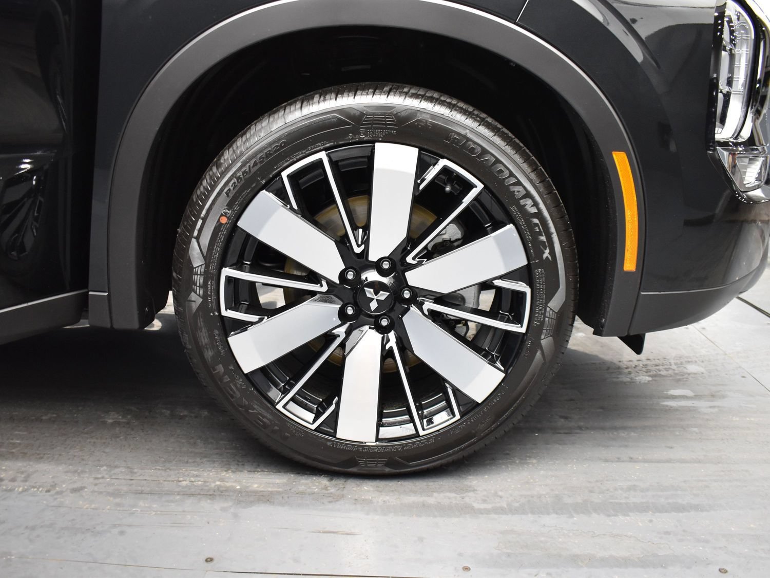 New 2026 Black Mitsubishi SE 1.5T 2WD image 5