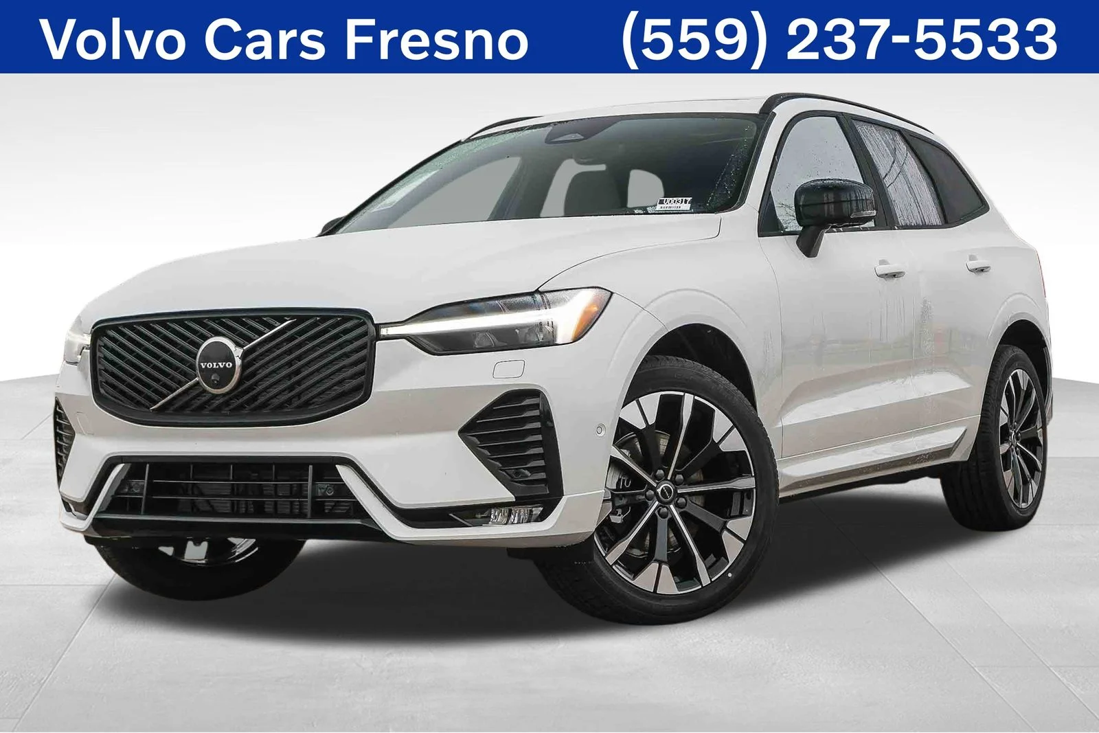 2026 Volvo XC60 B5 Plus Dark AWD's photo