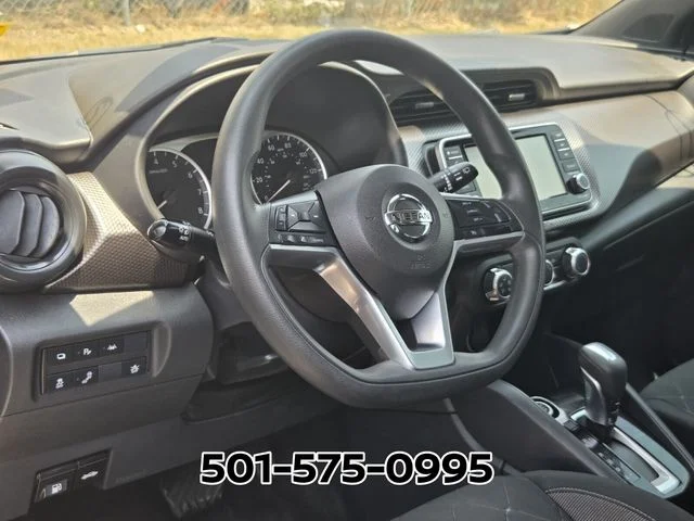 Used 2020 Gray Nissan S image 8