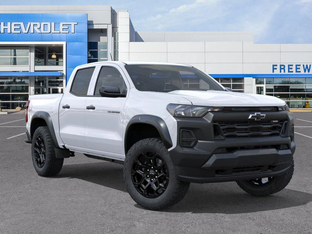New 2026 Summit White Chevrolet Trail Boss image 7