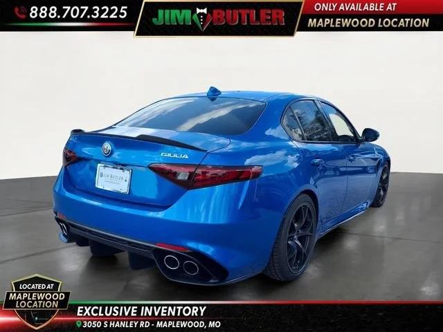 Used 2018  Alfa Romeo  image 21