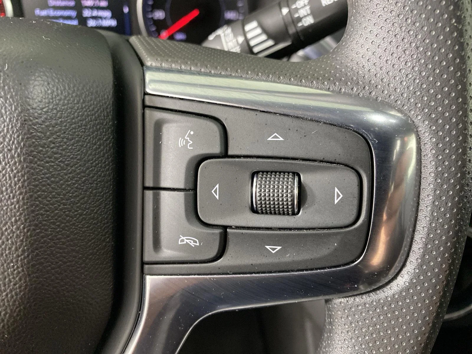 Used 2024 Black Chevrolet 2LT image 15