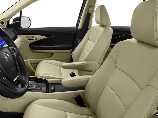 Used 2016  Honda Touring image 8