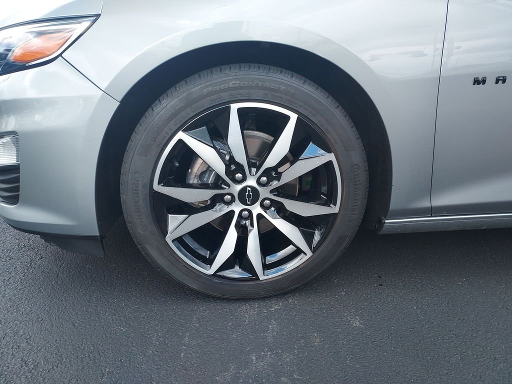 Used 2024 Gray Chevrolet RS image 10