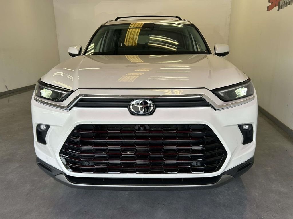 Used 2025 Beige Toyota Platinum image 6