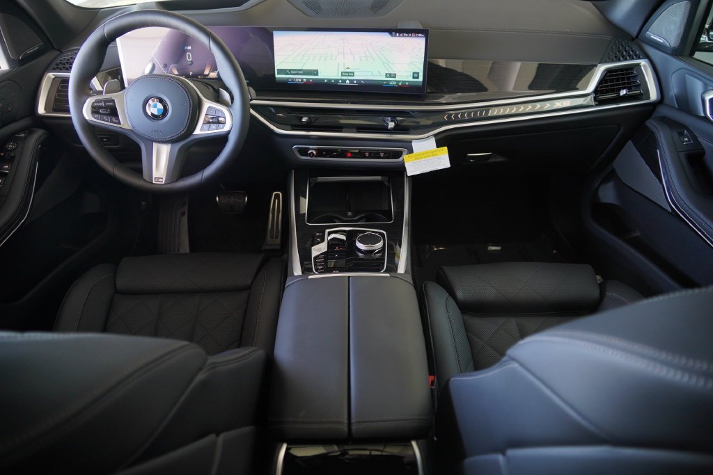 New 2026 Black Sapphire Metallic BMW xDrive40i image 20