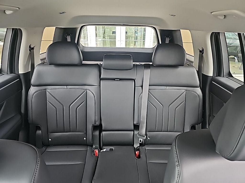 New 2026 Gray Hyundai SEL AWD image 26