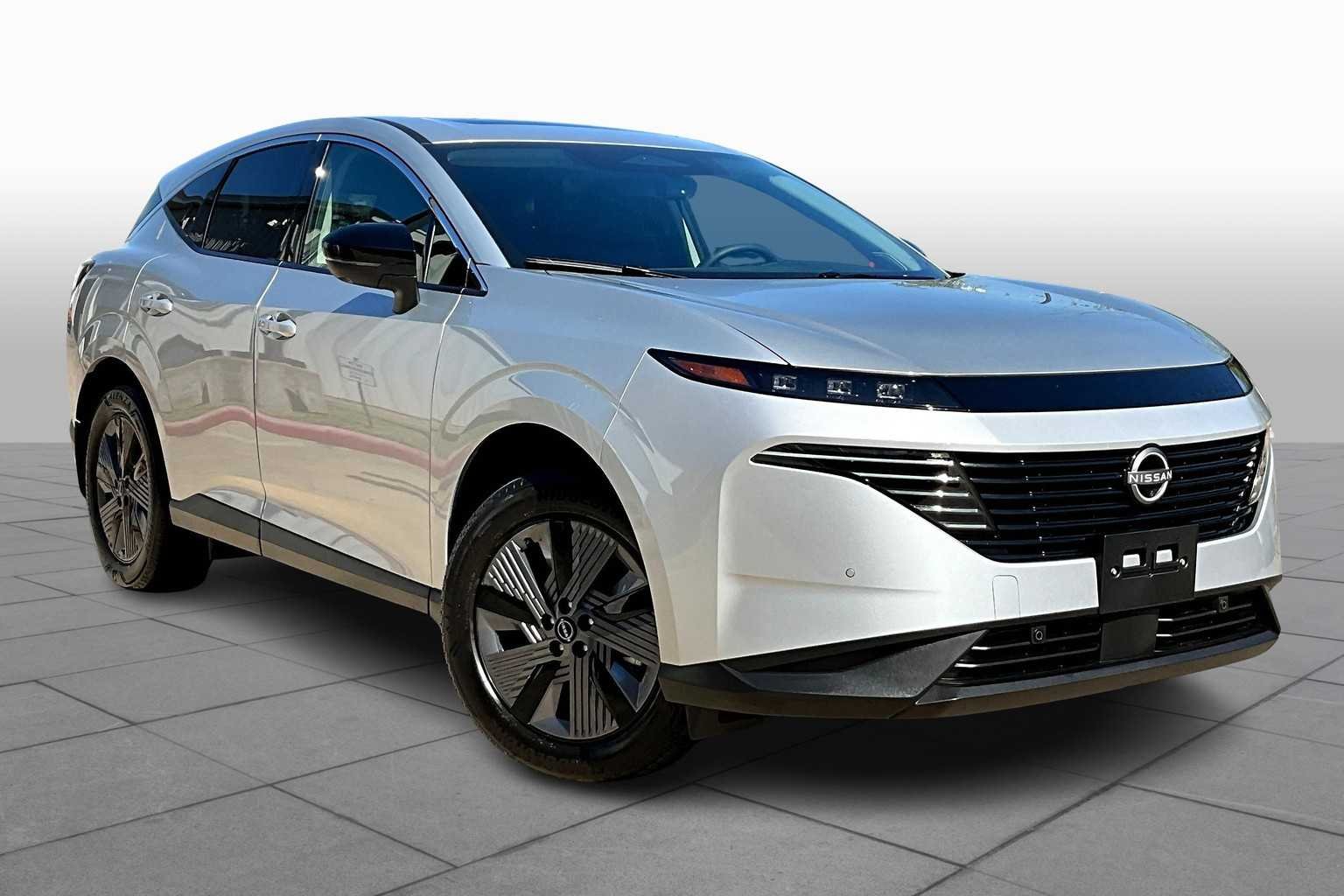 Used 2025 Brilliant Silver Metallic Nissan SL image 3