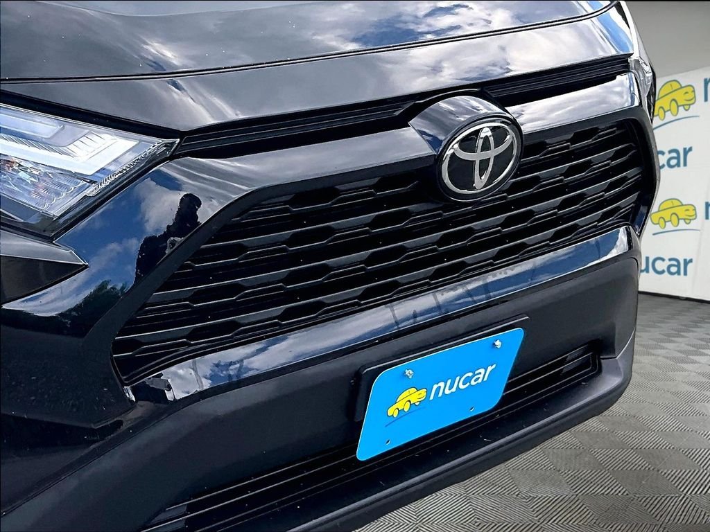 Used 2025 Black Toyota XLE image 32