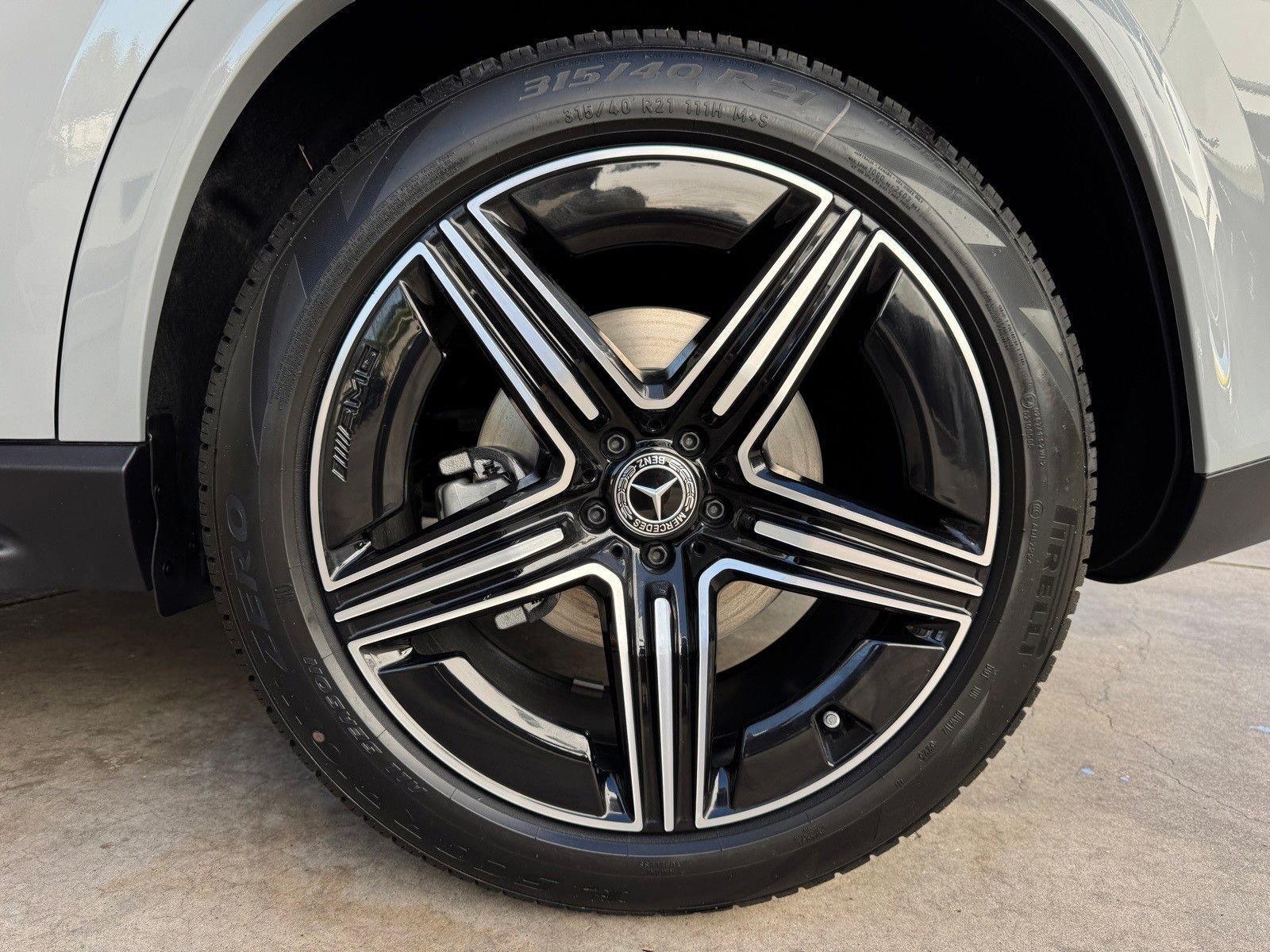 New 2026 MANUFAKTUR Alpine Grey Mercedes-Benz GLE 450 image 23