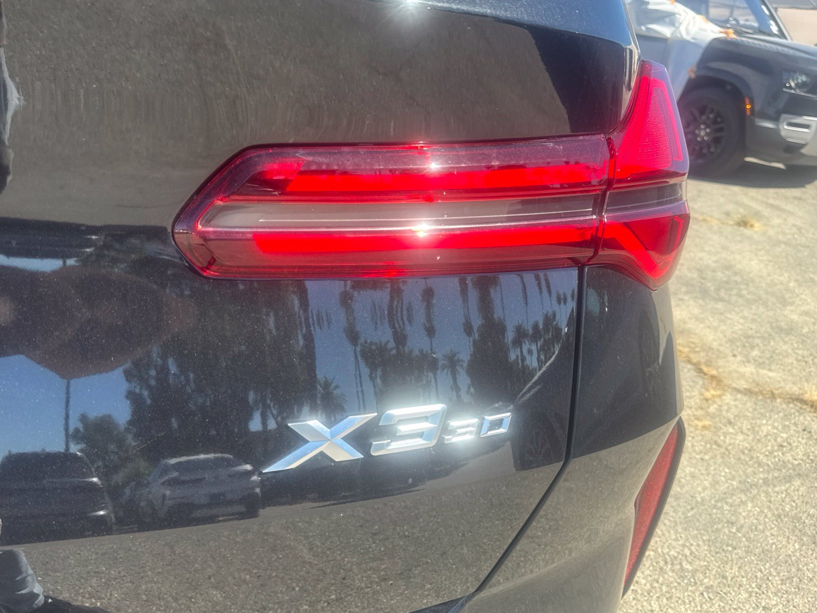 New 2026 Black Sapphire Metallic BMW 30 xDrive image 15