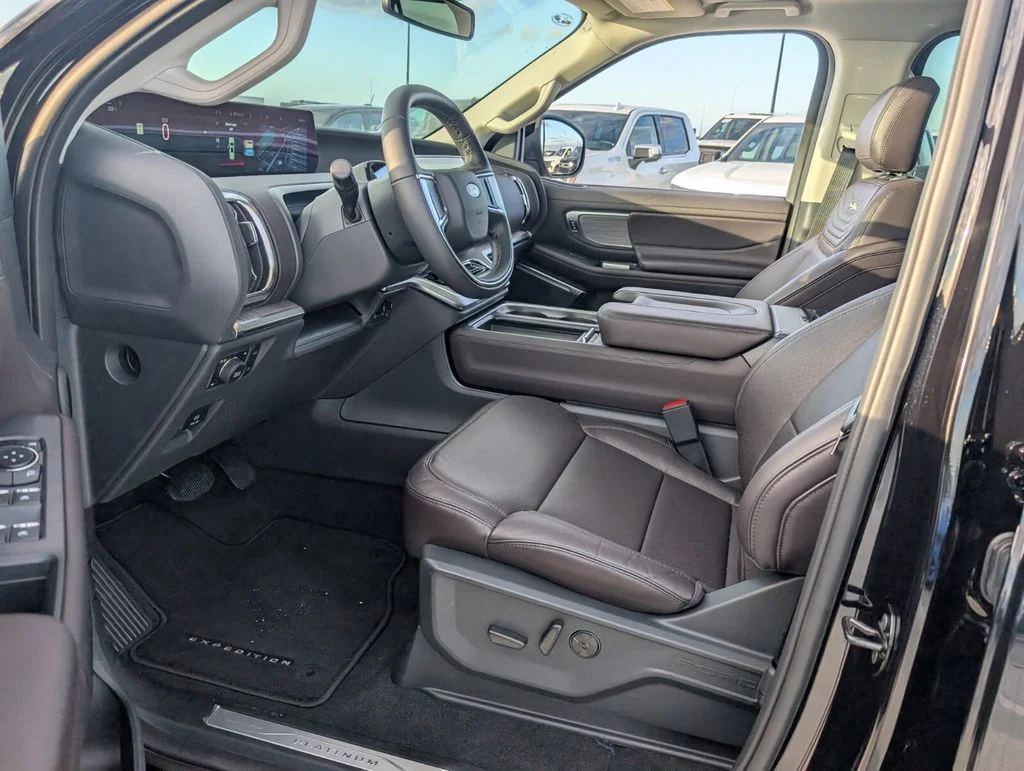 New 2025 Agate Black Metallic Ford Platinum® image 7