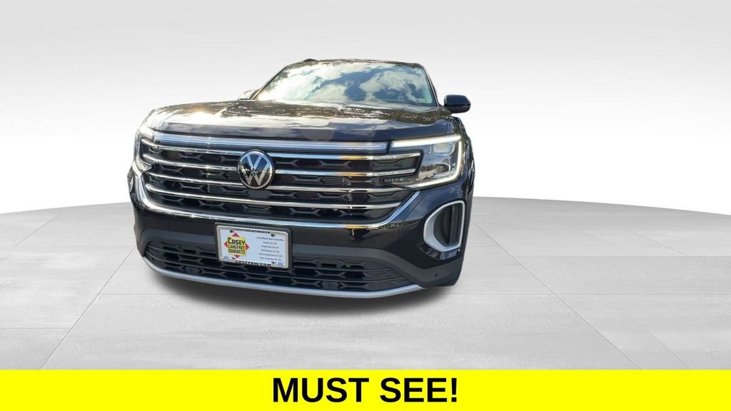 Used 2025 Deep Black Pearl Volkswagen 2.0T SE w/Technology image 3
