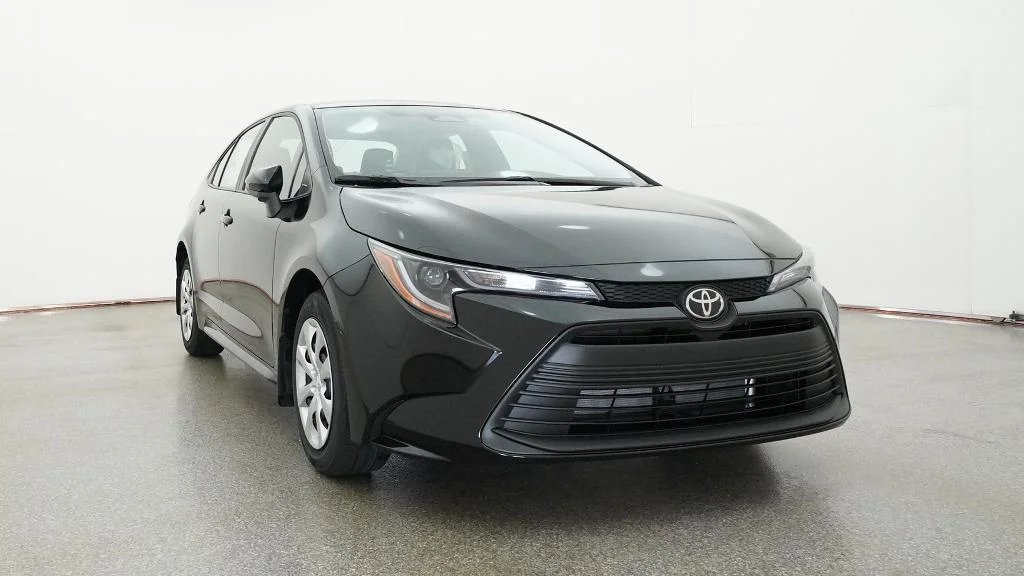 New 2026 Midnight Black Metallic Toyota LE image 7