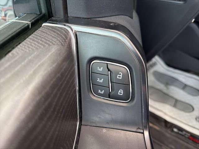 Used 2022 Gray Ford Platinum image 24