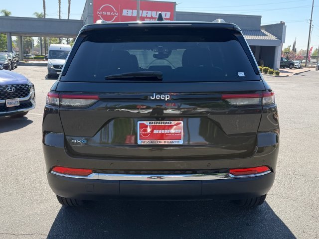 Used 2024  Jeep 4xe image 6