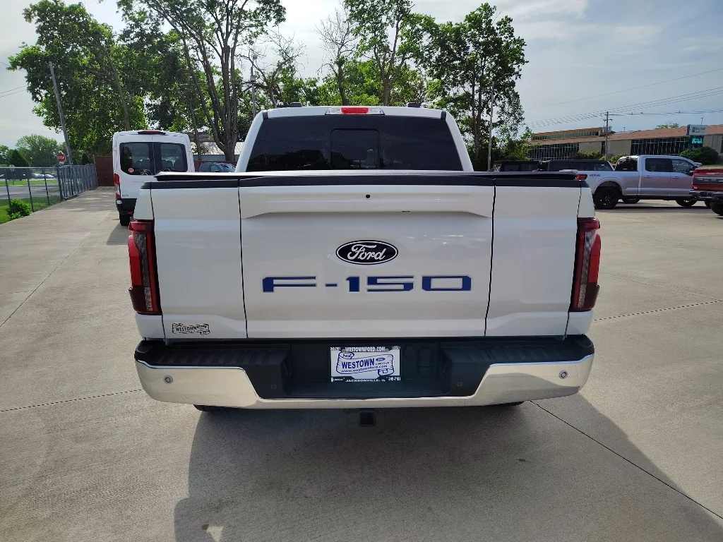 Used 2025 Star White Ford LARIAT image 4