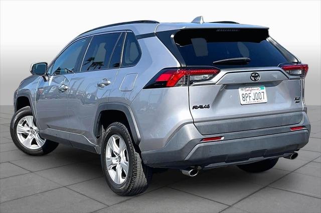 Certified Used 2020 SILVER SKY METALLIC Toyota  image 11
