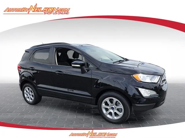 Used 2021 Black Ford SE image 1