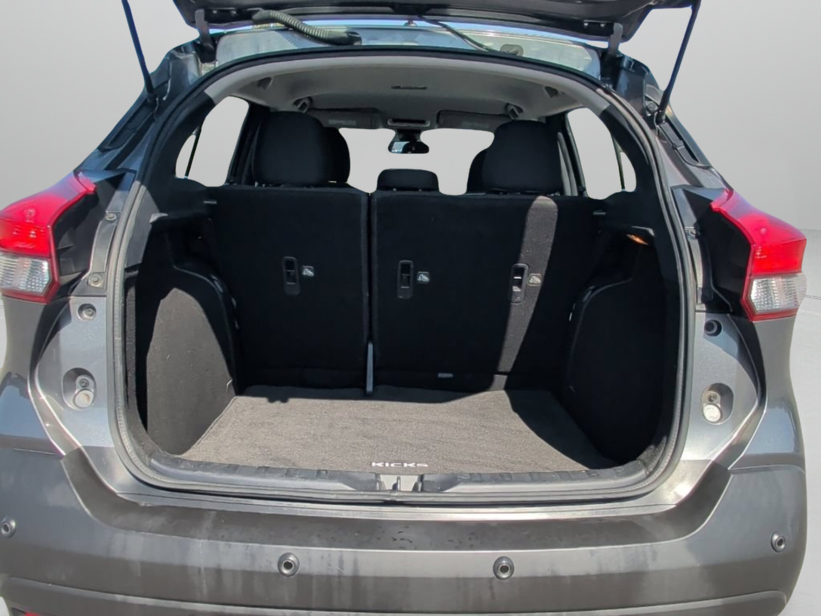 Used 2020 Gun Metallic Nissan S image 32