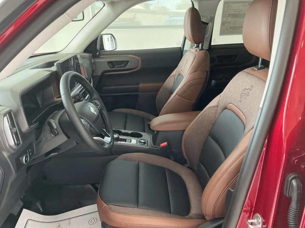 New 2026 Ruby Red Metallic Tinted Clearcoat Ford Outer Banks® image 9