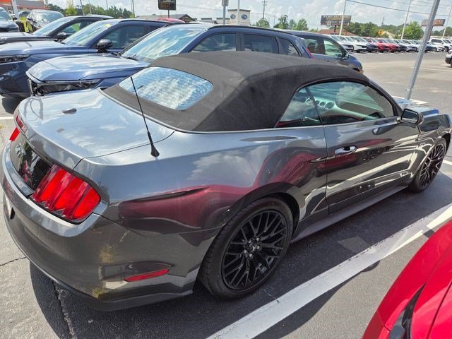 Used 2016 Magnetic Metallic Ford GT Premium image 10