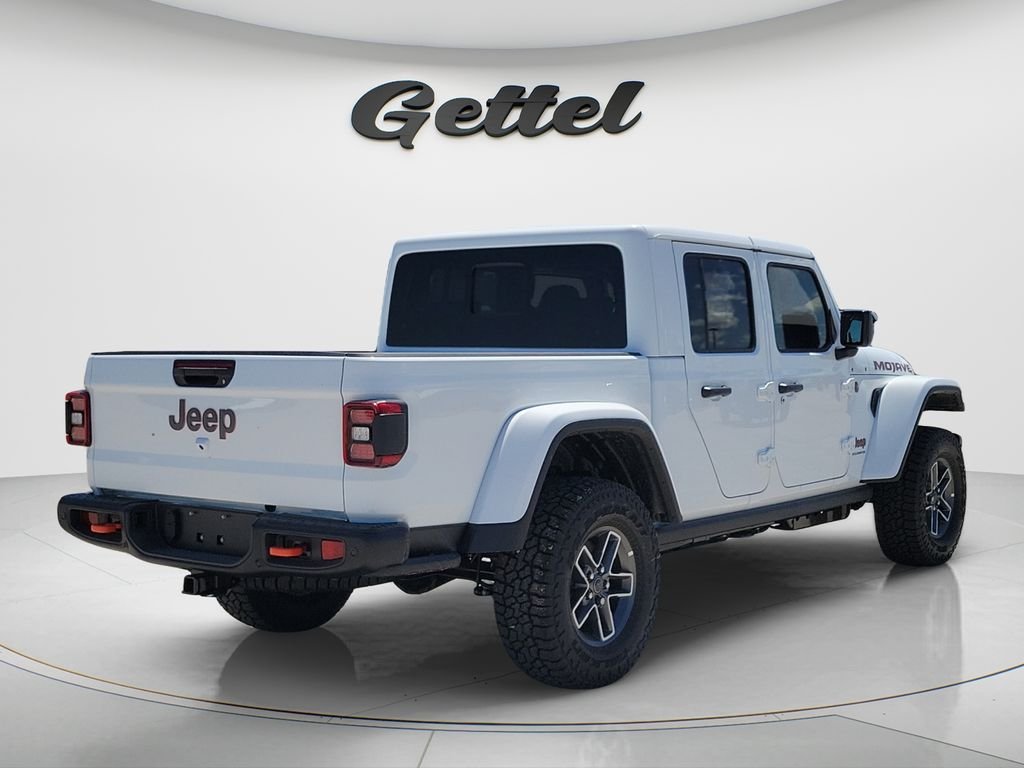 New 2026 Bright White Clear-Coat Exterior Paint Jeep Mojave X image 4