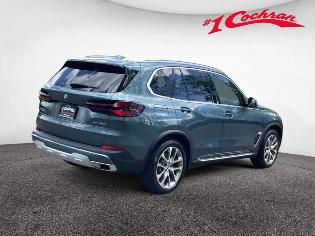 Used 2026 BLU/Blue BMW xDrive40i image 7