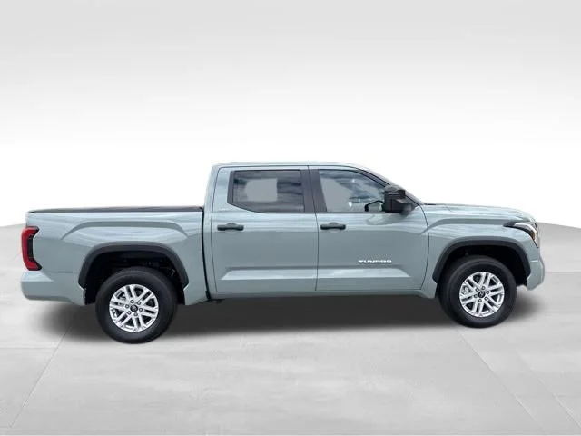 New 2026 Lunar Rock Toyota SR5 image 7