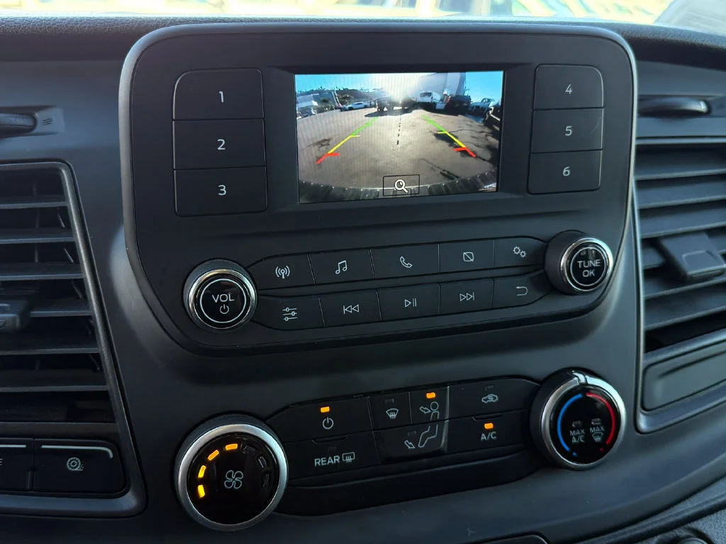 Used 2025  Ford T250 image 28