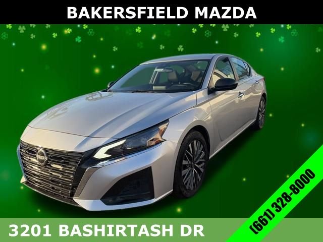 2024 Nissan Altima SV