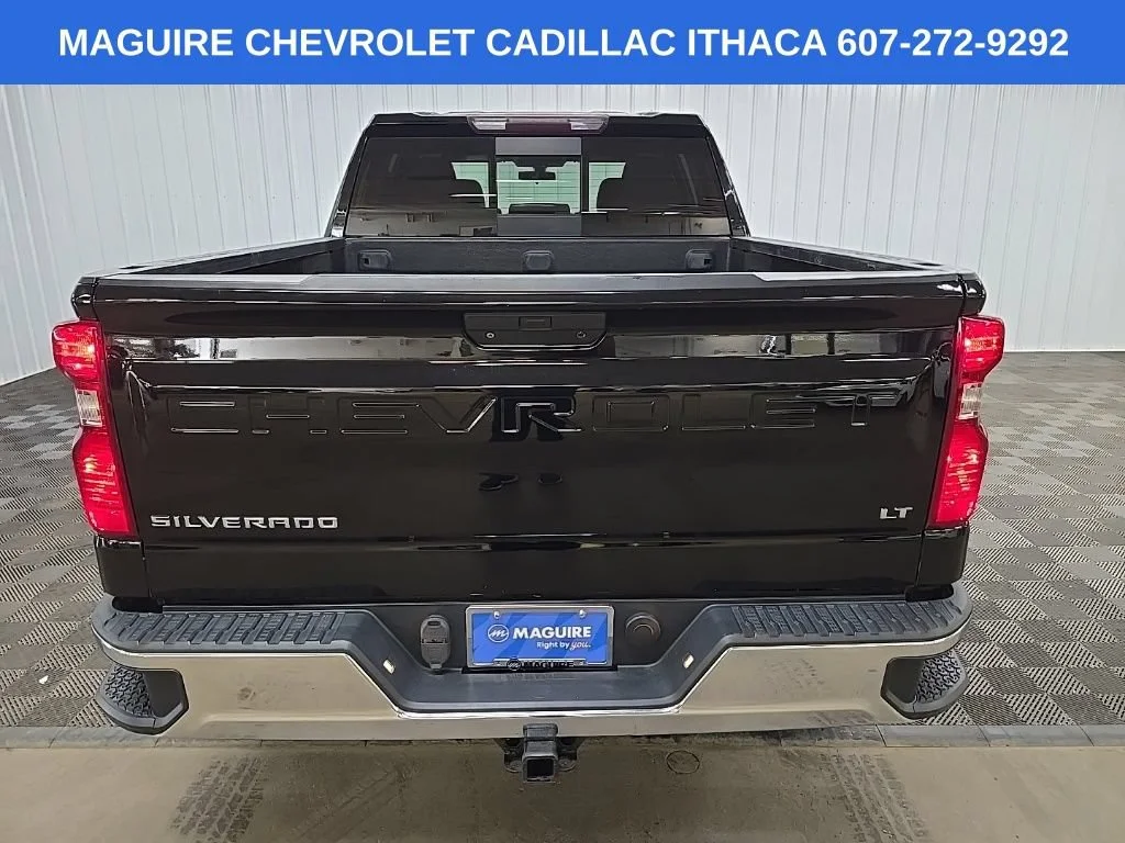 Used 2019 BLACK Chevrolet LT image 11