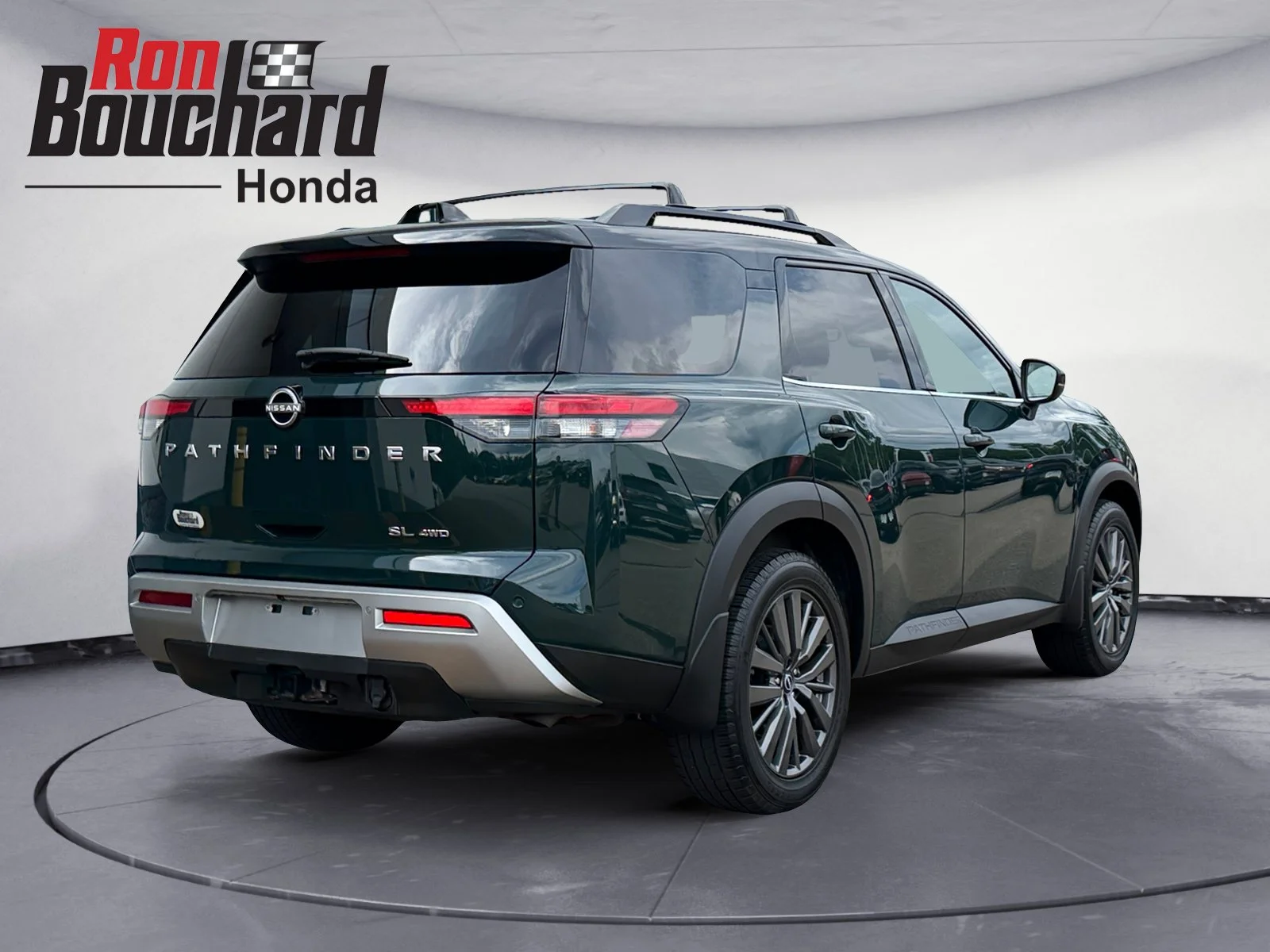 Used 2023 Obsidian Green Pearl/Super Black Nissan SL image 2