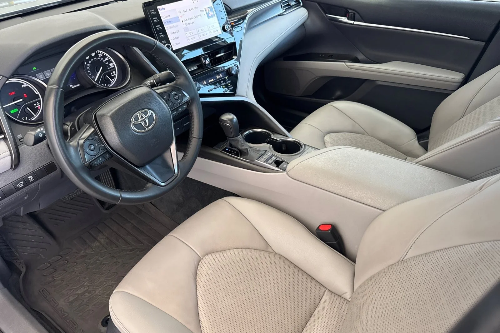 Certified Used 2022 CELESTIAL SILVER MET Toyota Hybrid XSE image 9