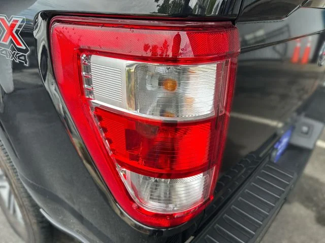 Used 2021 Black Ford XL image 23