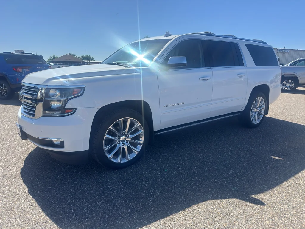 Used 2019 Summit White Chevrolet Premier image 2