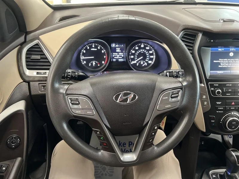 Used 2017 White Hyundai 2.4 Base image 21