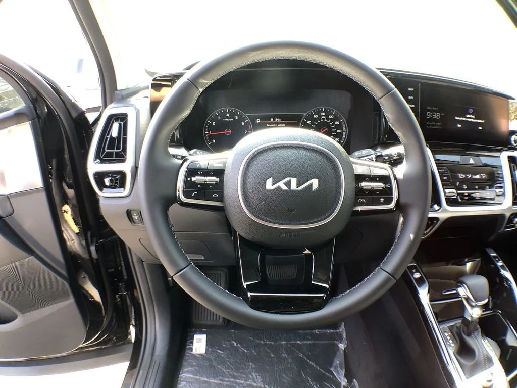 Used 2022 Black Kia SX image 47