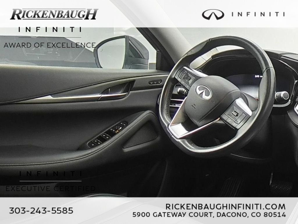 Certified Used 2023 White INFINITI LUXE image 18