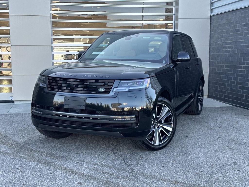 Certified Used 2024 Santorini Black Metallic Land Rover SE image 1