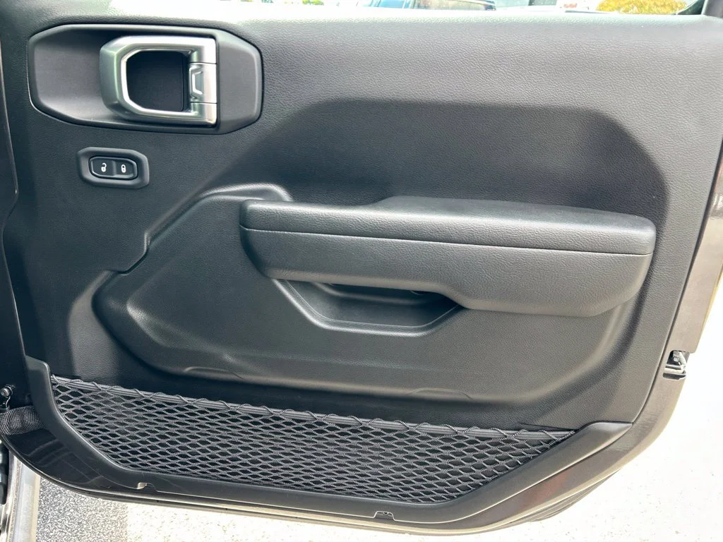 Used 2023 Gray Jeep Sport image 31