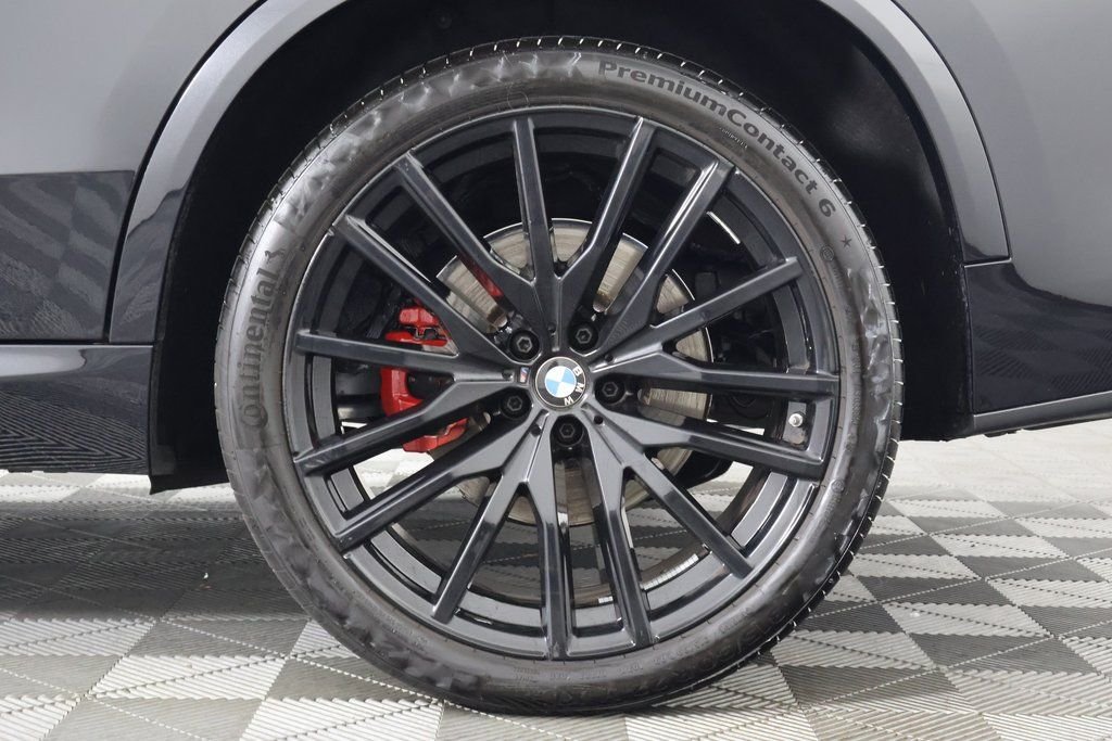 Certified Used 2026 Black Sapphire Metallic BMW sDrive40i image 16