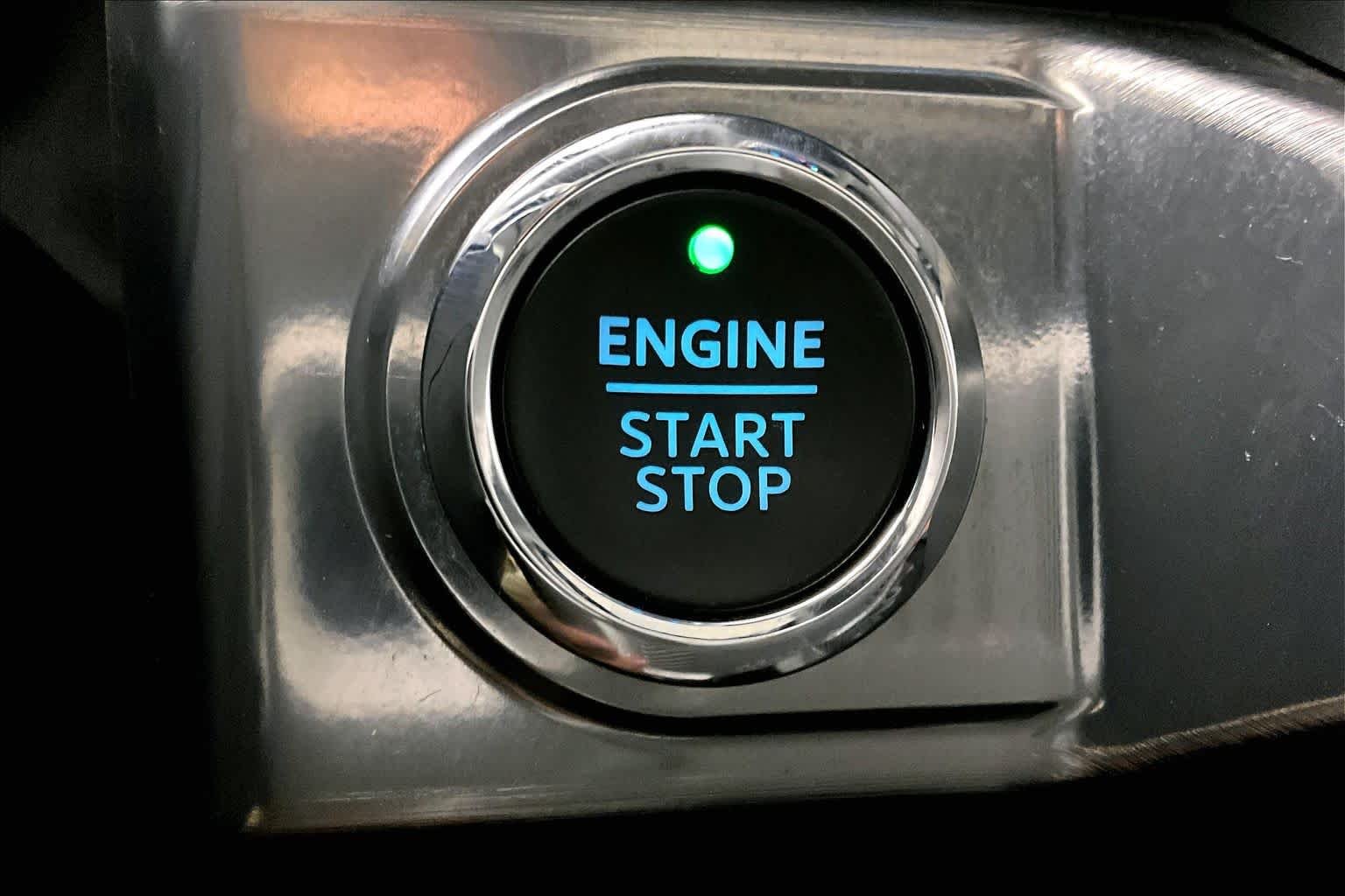 Used 2021 Antimatter Blue Ford LARIAT image 31