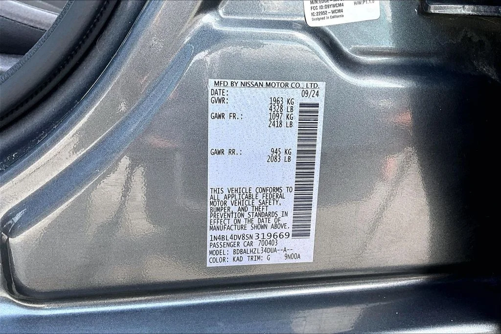 Used 2025 Gray Nissan 2.5 SV image 18