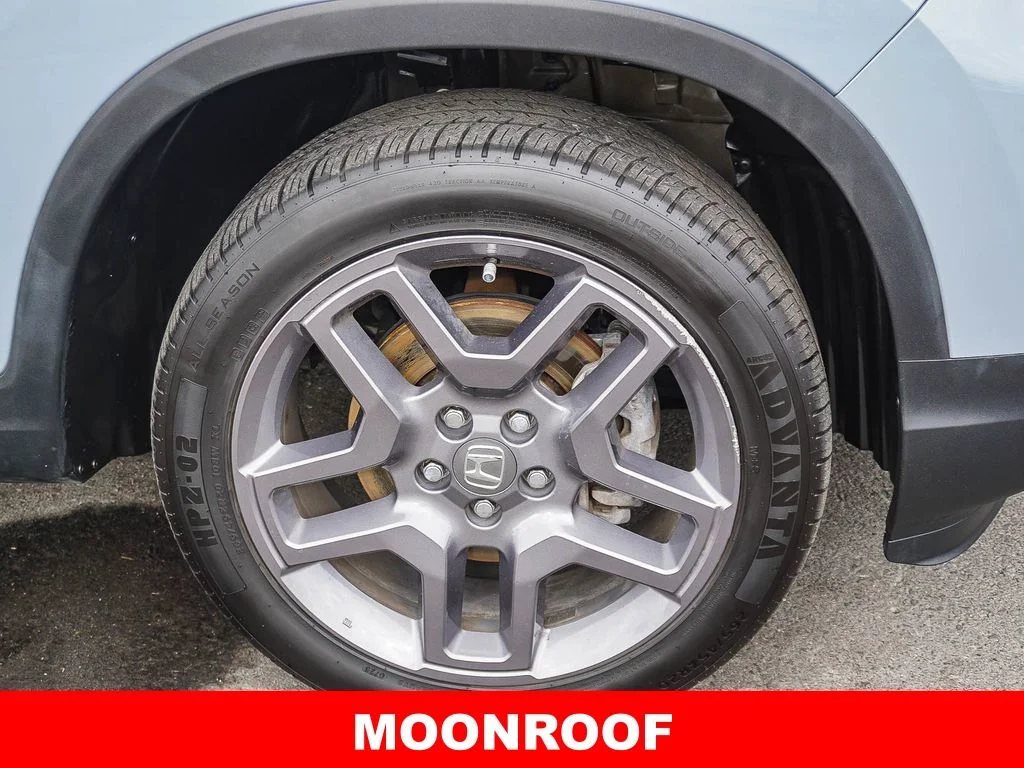 Used 2023  Honda EX-L image 9